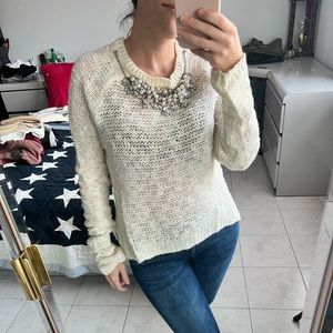 Cozy long sleeve with removable necklace detail.